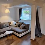 Maiferien Harz - Haus Silberquelle 210 Qm - Bis 14 Personen- Grosses Haus Fuer Gruppen Mit 6 Schlafzimmern