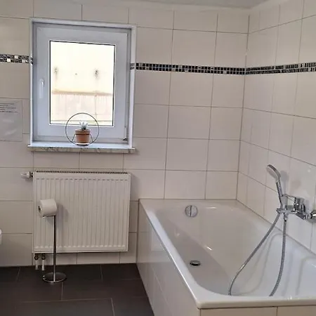 Semesterbostad Maiferien Harz - Haus Silberquelle 210 Qm - Bis 14 Personen- Grosses Haus Fuer Gruppen Mit 6 Schlafzimmern Clausthal-Zellerfeld