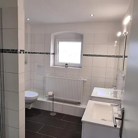Maiferien Harz - Haus Silberquelle 210 Qm - Bis 14 Personen- Großes Haus Für Gruppen Mit 6 Schlafzimmern * Clausthal-Zellerfeld