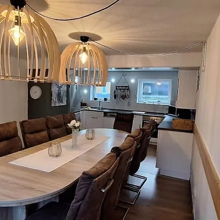 Maiferien Harz - Haus Silberquelle 210 Qm - Bis 14 Personen- Grosses Haus Fuer Gruppen Mit 6 Schlafzimmern Semesterbostad Clausthal-Zellerfeld